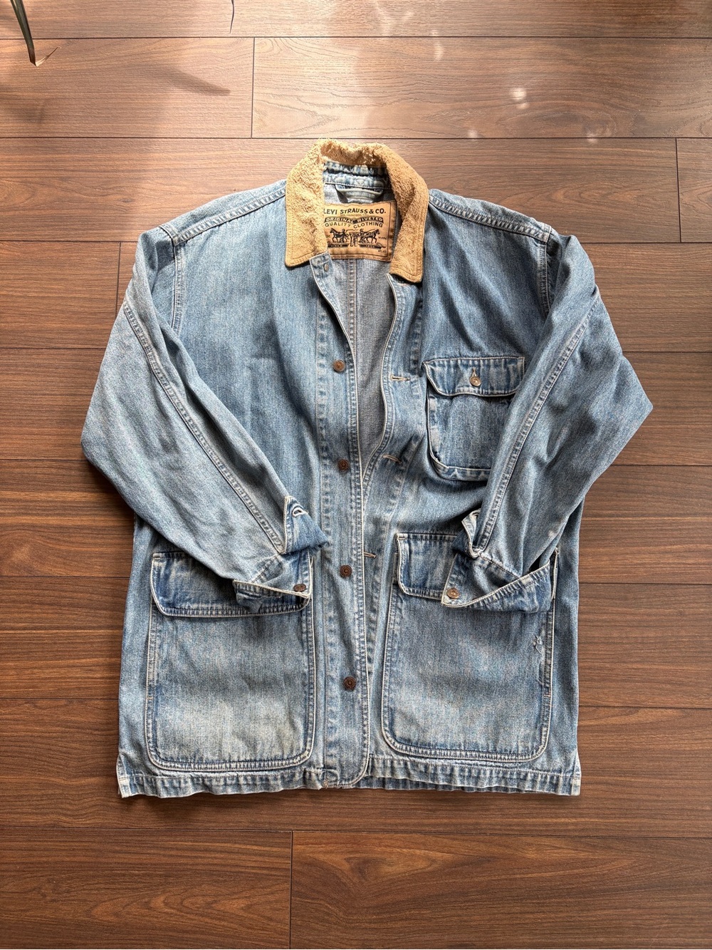 RARE vintage Levi’s light wash denim chore coat oversized